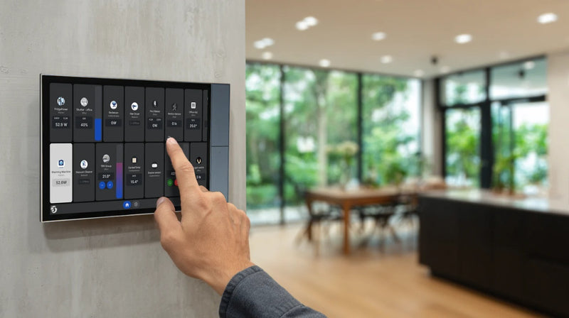 Shelly Wall Display XL Silver – Panou tactil smart 10.1″ pentru control central al casei